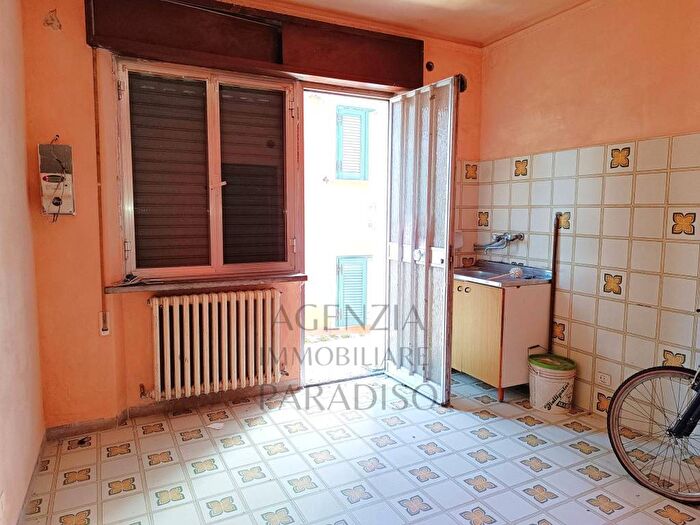Casa trilocale in vendita in Via Urbinate, Urbino