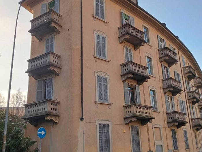 Appartamento trilocale in vendita in Via Carloni, Borghi, Como
