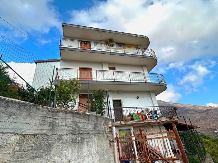 Appartamento con 5 locali in vendita in Via SM, Piano Dei Geli, Monreale