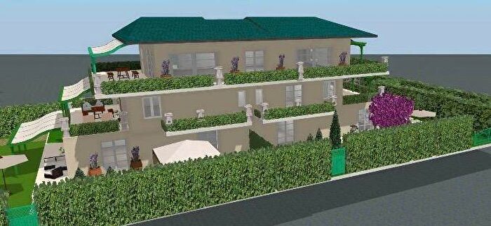 Appartamento quadrilocale in vendita in Via Bologna, Città Giardino, Viareggio