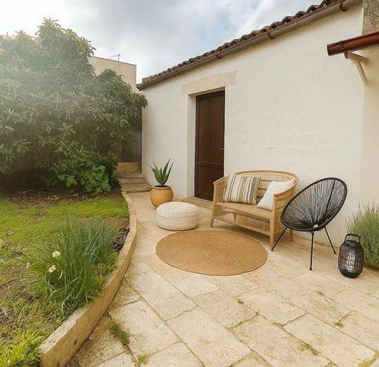 Appartamento con 5 locali in vendita in Via Caprarica, Martano