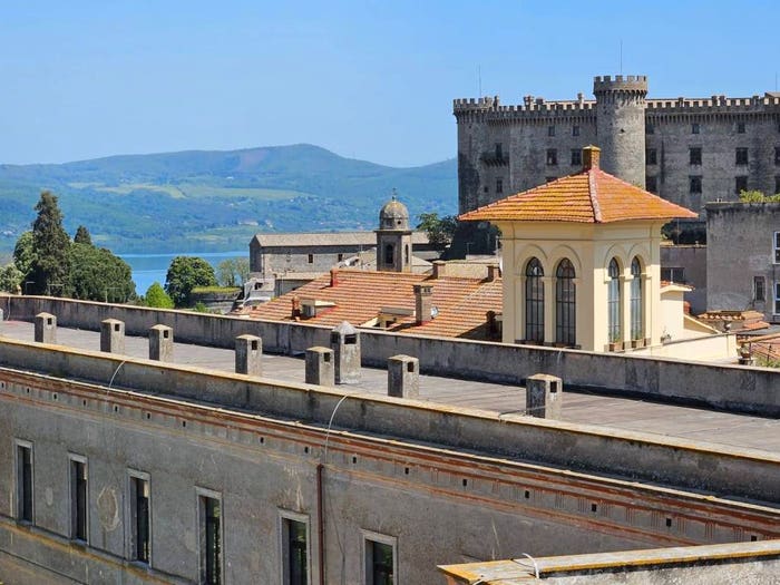 Appartamento quadrilocale in vendita in Via Armellini, Centro, Bracciano