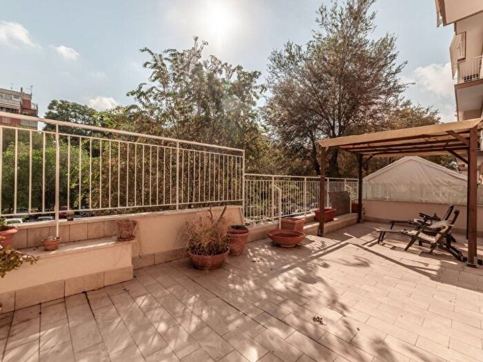 Appartamento con 5 locali in vendita in Monteverde Vecchio, Roma