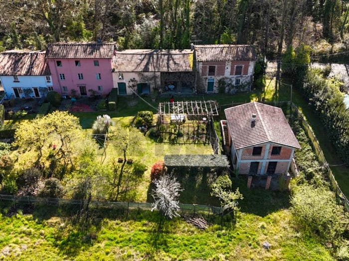Casa con 6 locali in vendita in VIA DEL BORGO, San Lorenzo a Vaccoli, Lucca