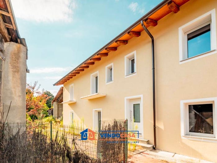 Casa quadrilocale in vendita in Via Torino, Ronchi, Cuneo