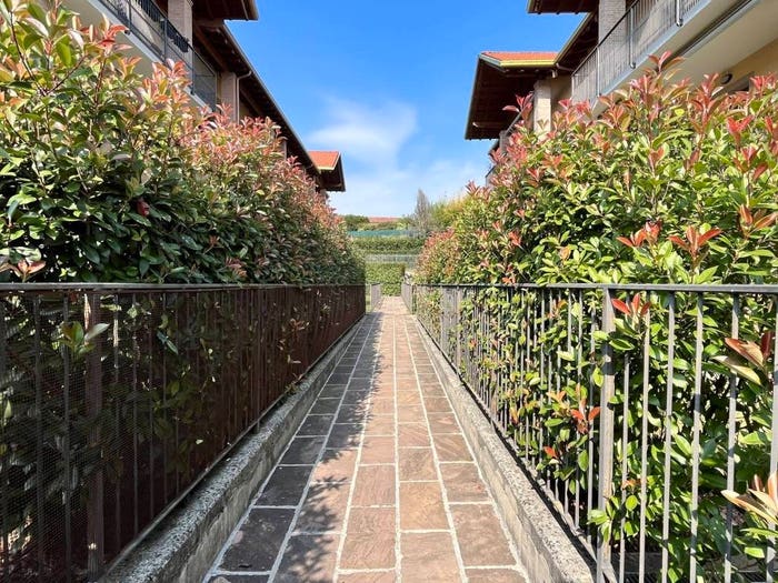 Appartamento trilocale in vendita in Via Don Luigi Sturzo, Nibionno