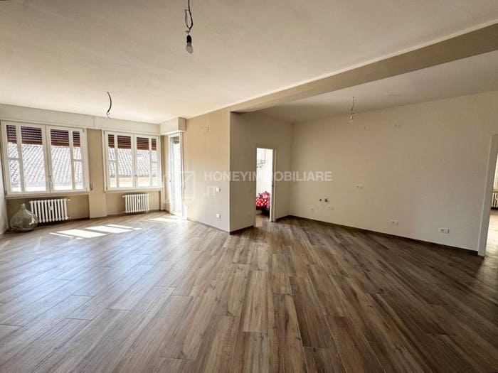 Appartamento con 5 locali in vendita in Via Camillo Benso di Cavour, Centro, Fidenza