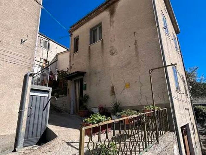 Casa trilocale in vendita in Via Guglielmo Marconi, Centro, Celenza sul Trigno