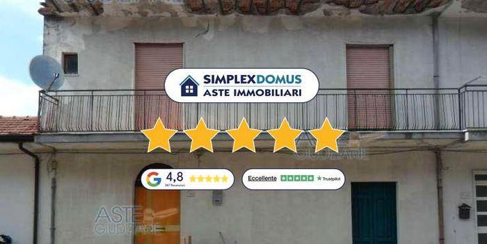 Appartamento con 5 locali in vendita in Via Roma, Trentinara