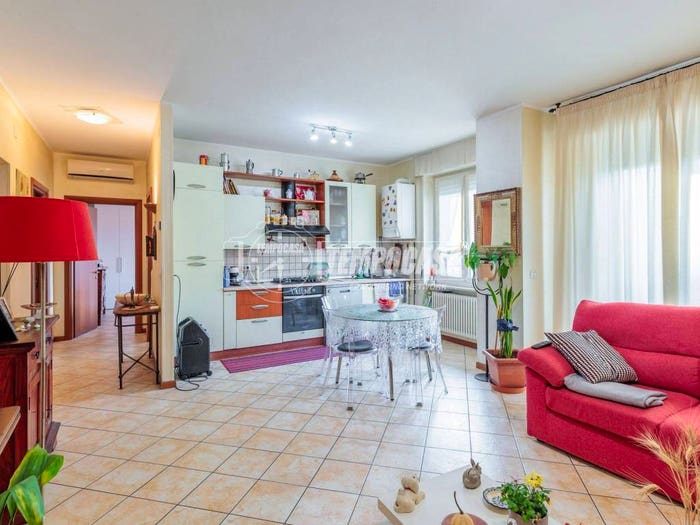 Appartamento trilocale in vendita in San Leonardo, Parma
