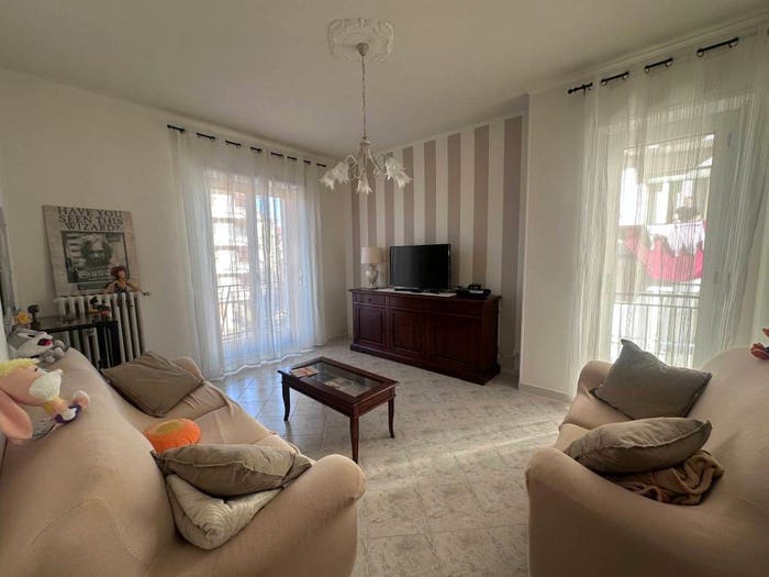 Appartamento trilocale in vendita in Via Giacomo Puccini, Centro, Carmagnola