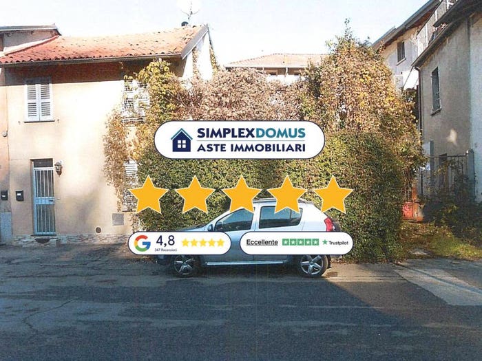 Appartamento con 6 locali in vendita in Via Borgo San Dazio, Agliate, Carate Brianza