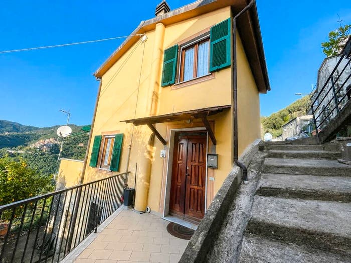 Casa trilocale in vendita in Località Pastine Superiore, Levanto