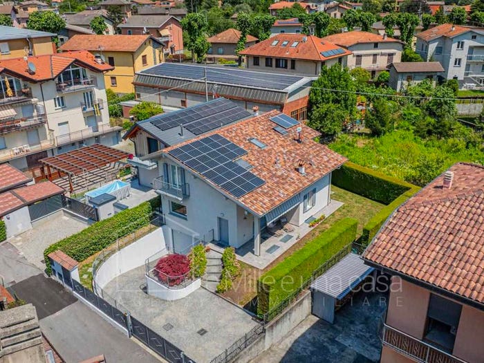 Casa quadrilocale in vendita in Via al Roccolo, Centro, Dervio