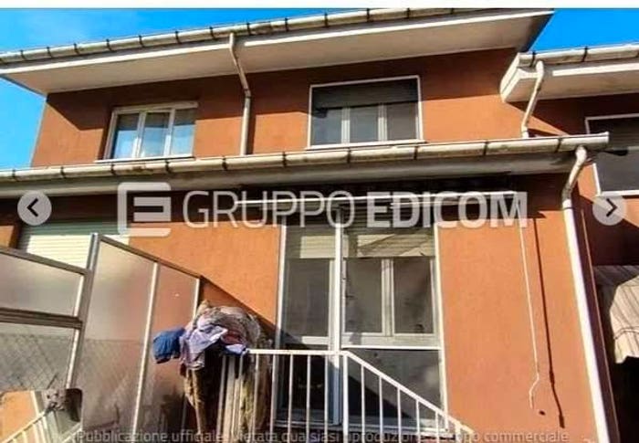 Appartamento quadrilocale in vendita in Via Monforte, Solbiate Arno