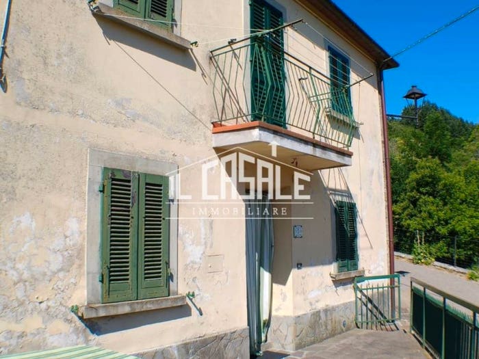 Casa con 6 locali in vendita in Vicolo del Moro il Castagno D'Andrea, Il Castagno D'Andrea, San Godenzo