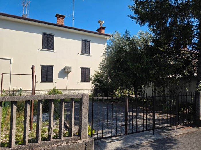 Appartamento trilocale in vendita in Via Venezia, Centro, Monfalcone