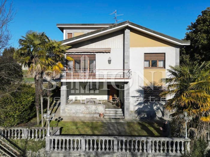 Casa con 5 locali in vendita in Centro, Besozzo