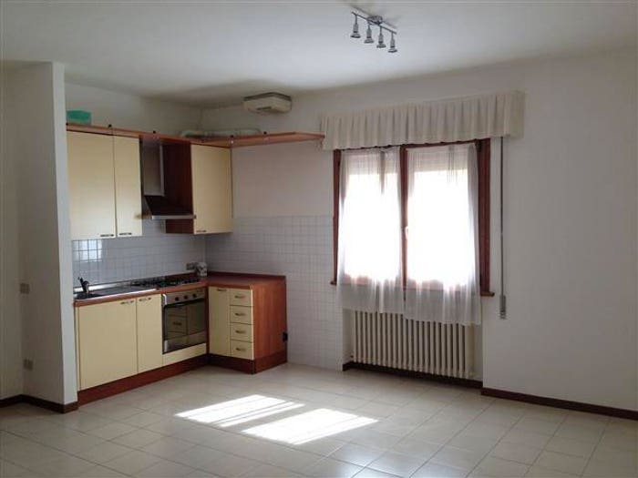 Appartamento trilocale in vendita in Via degli Zabarella, Santa Sofia Altinate, Padova