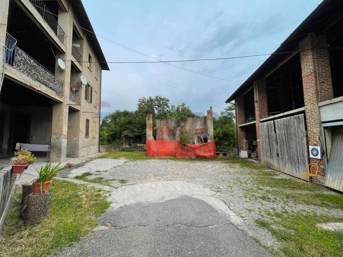 Casa con 6 locali in vendita in Centro, Casnate con Bernate
