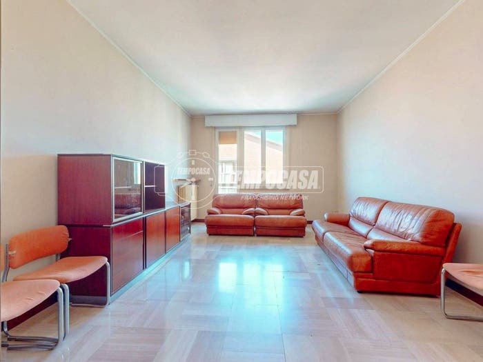 Appartamento quadrilocale in vendita in Viale Luigi Vaschi A, Valletta Paiolo, Mantova