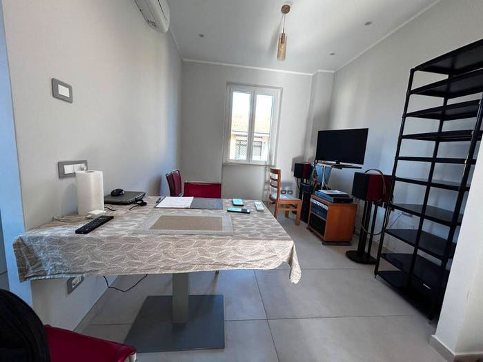 Appartamento bilocale in vendita in Via Santa Severina, Appio Claudio Statuario, Roma