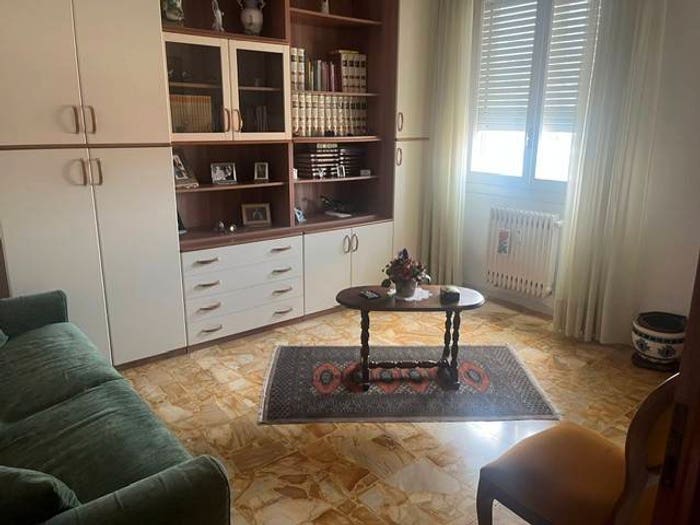 Appartamento quadrilocale in vendita in Via Papa Giovanni XXIII, Centro, Albenga