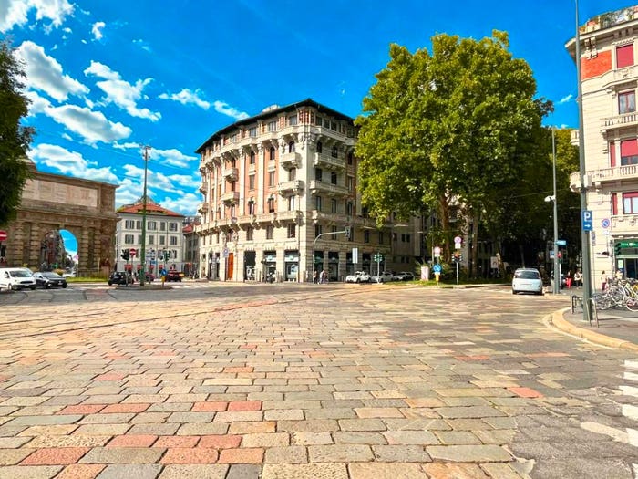 Appartamento trilocale in vendita in Viale Monte Nero, Montenero, Milano