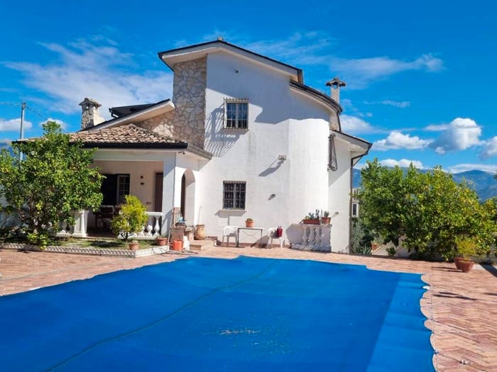Casa con 6 locali in vendita in Via Quaglieri Vecchio, Arpino