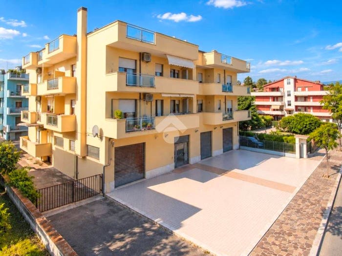 Appartamento con 6 locali in vendita in Via Dei Frentani, Centro, Francavilla al Mare