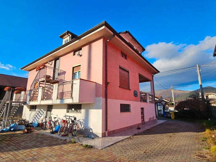 Casa con 6 locali in vendita in Via Valle di Sea, Centro, Balangero