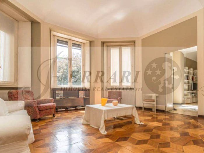 Appartamento con 6 locali in vendita in Piazza Eleonora Duse, Palestro, Milano