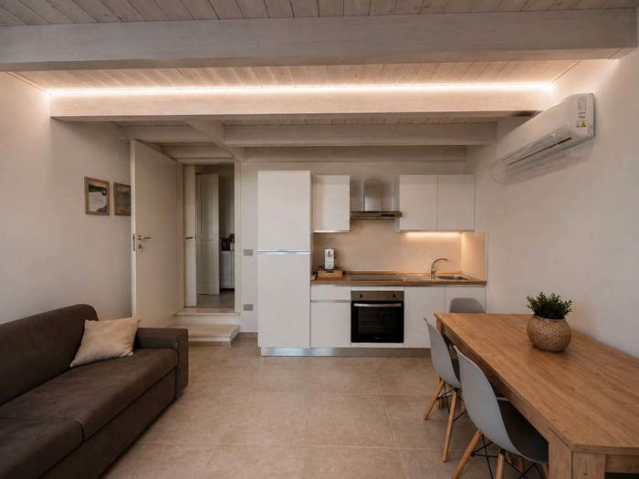 Appartamento trilocale in vendita in Via Fratelli Bandiera, Alezio