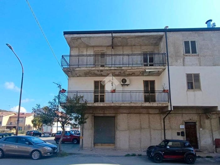 Appartamento trilocale in vendita in Via Napoli, Cropani Marina, Cropani