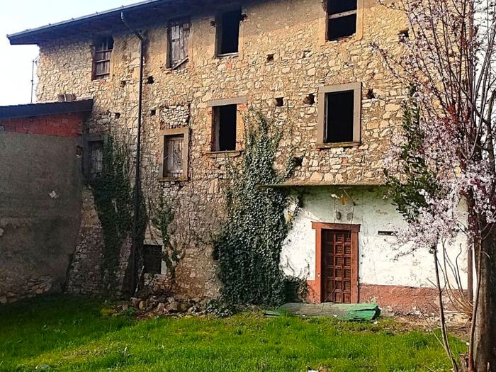 Casa con 6 locali in vendita in Via Banzolini Storti, Centro, Chiuduno