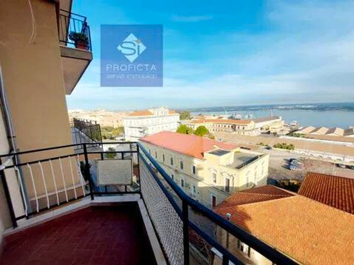 Appartamento con 5 locali in vendita in Via Cugini, Tre Carrare, Taranto