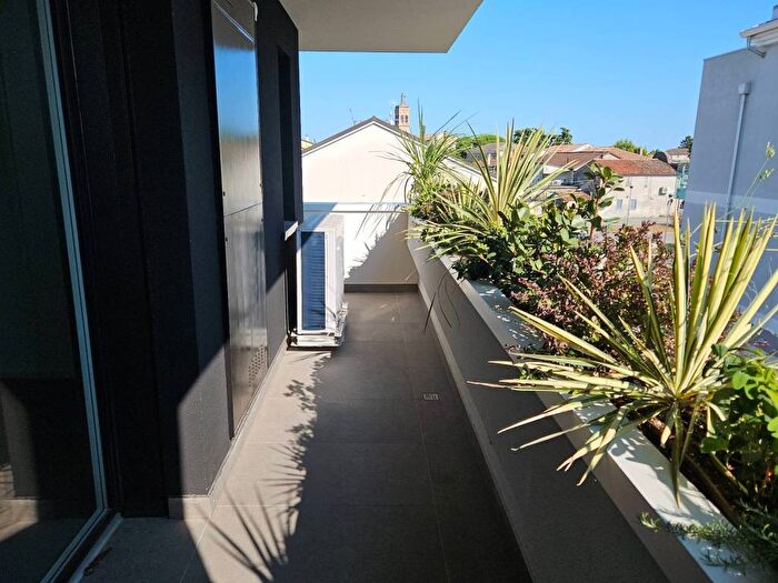 Casa con 6 locali in vendita in via vittorio emanuele III, Centro, Codevigo