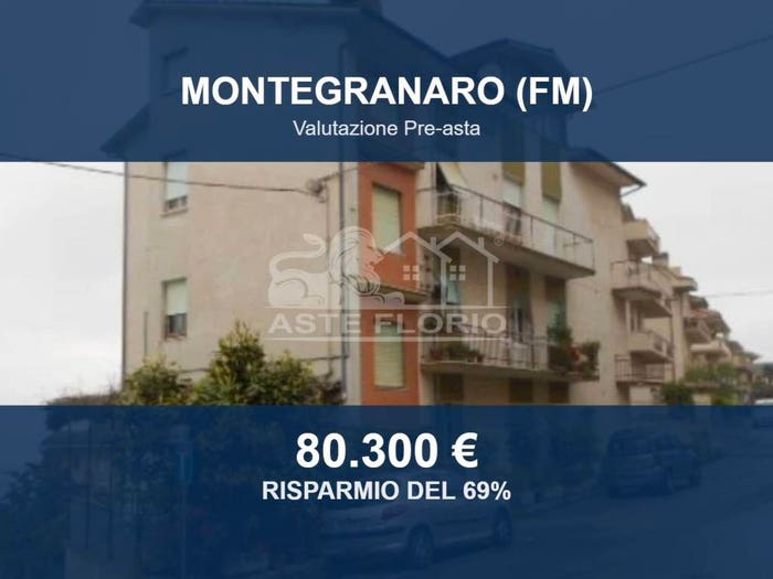 Appartamento con 6 locali in vendita in Via Alessandro Manzoni, Centro, Montegranaro