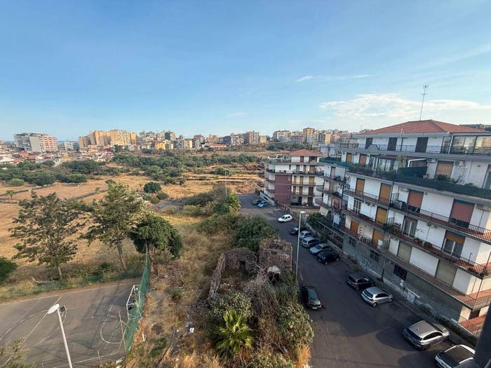 Appartamento con 5 locali in vendita in Via dei Piccioni, Ballo Cibele, Catania