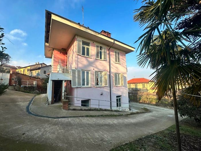 Casa con 6 locali in vendita in Vicolo Imbuto, Centro Storico, Chieri