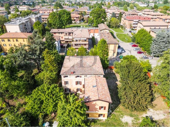 Casa con 6 locali in vendita in Formigine
