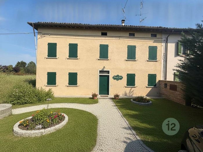 Casa con 6 locali in vendita in Via Fazzano, Correggio