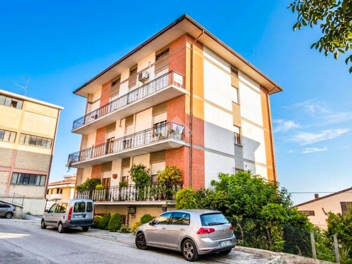 Appartamento con 5 locali in vendita in Via Balcani, Centro, Monte Urano