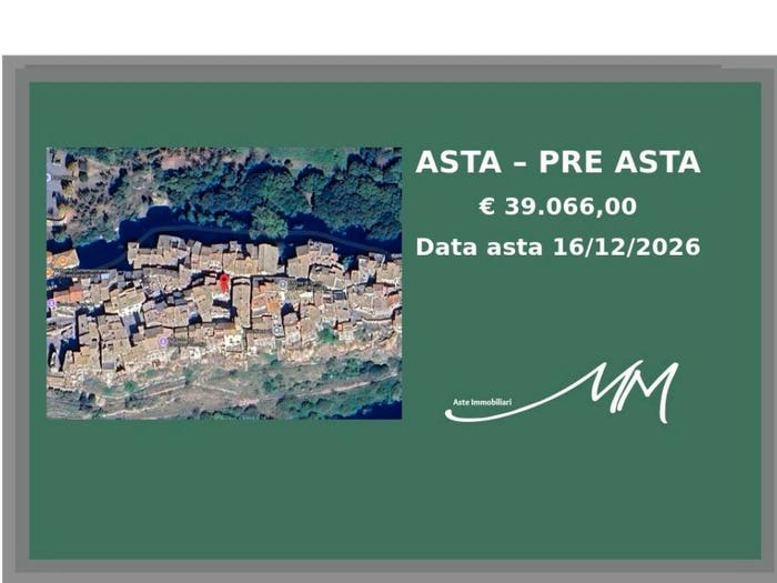 Appartamento con 6 locali in vendita in Via Vittorio Emanuele III, Centro, Corchiano