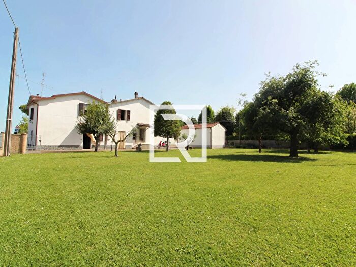 Casa quadrilocale in vendita in Costiera, Forli'