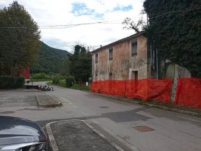 Casa con 6 locali in vendita in Via Valle Dei Mulini, Arcugnano