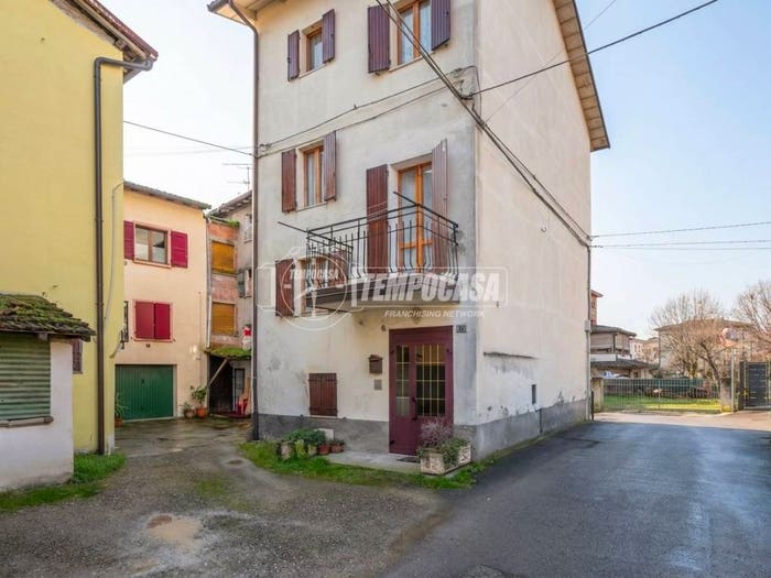 Casa quadrilocale in vendita in Roteglia, Castellarano