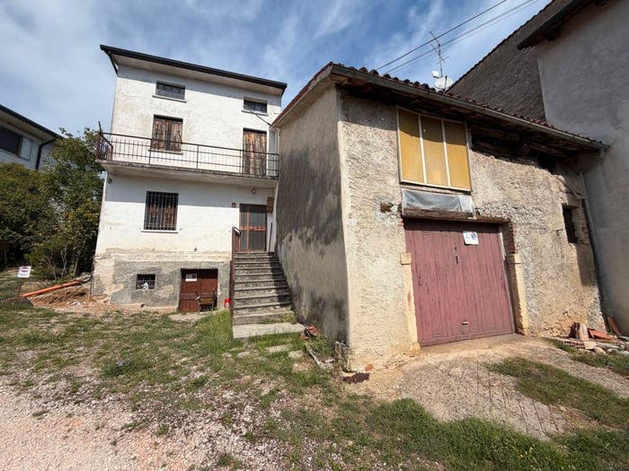 Casa trilocale in vendita in Via Vallugana, Isola Vicentina