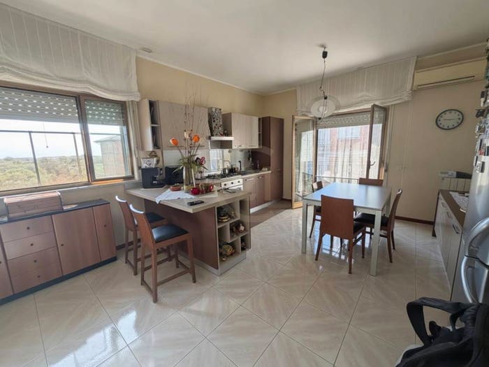 Appartamento con 5 locali in vendita in Via Sebastiano Catania, San Nullo Sebastiano Catania, Catania
