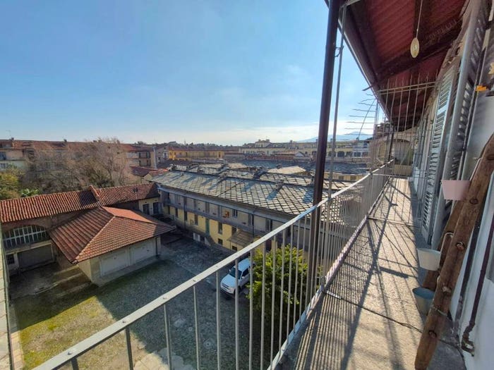 Appartamento quadrilocale in vendita in Corso Torino, Centro, Pinerolo